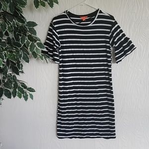 Joe fresh black &white striped ruffle sleeve dress